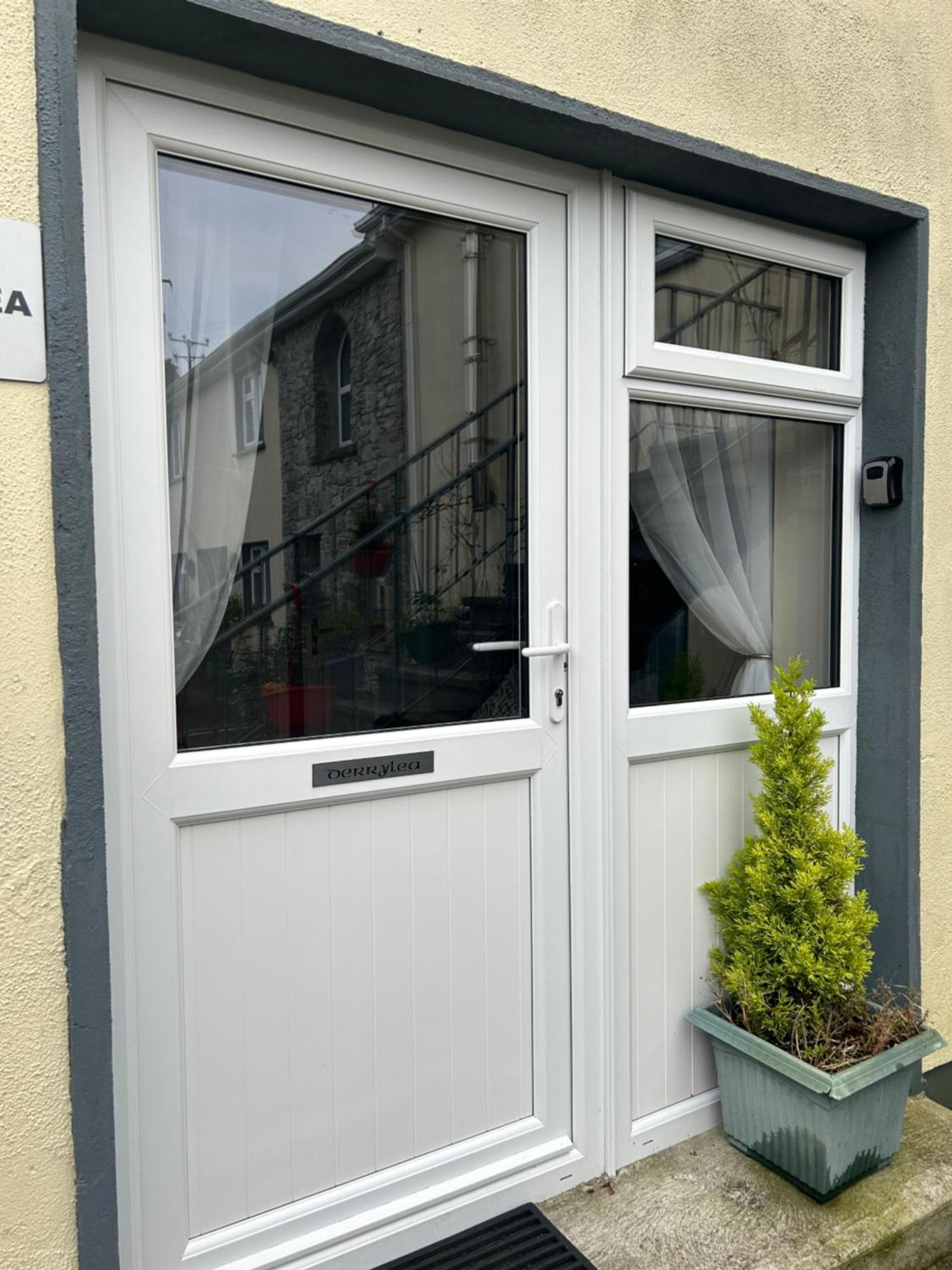 Buttermilk Lodge Guest Accommodation Clifden Exterior foto