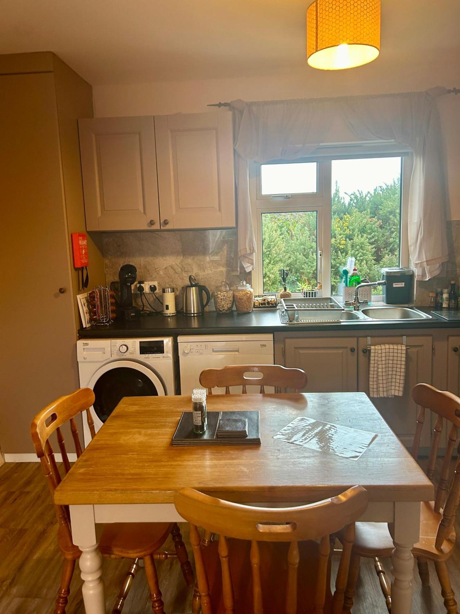 Buttermilk Lodge Guest Accommodation Clifden Exterior foto